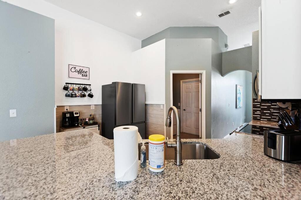 Spacious Disney Themed 5Bed Villa! Private Heated Enclosed Pool/Spa/Bbq! Davenport Bagian luar foto